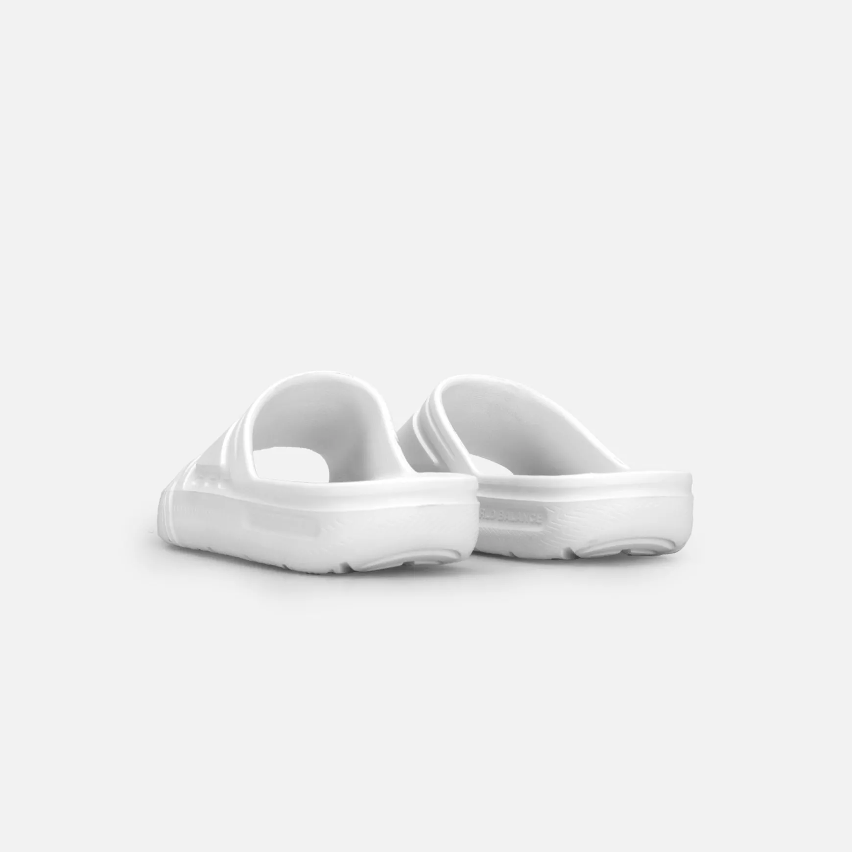 LOUNGE SLIDES BB