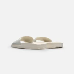 TEAGAN SLIDES M