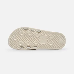 TEAGAN SLIDES M
