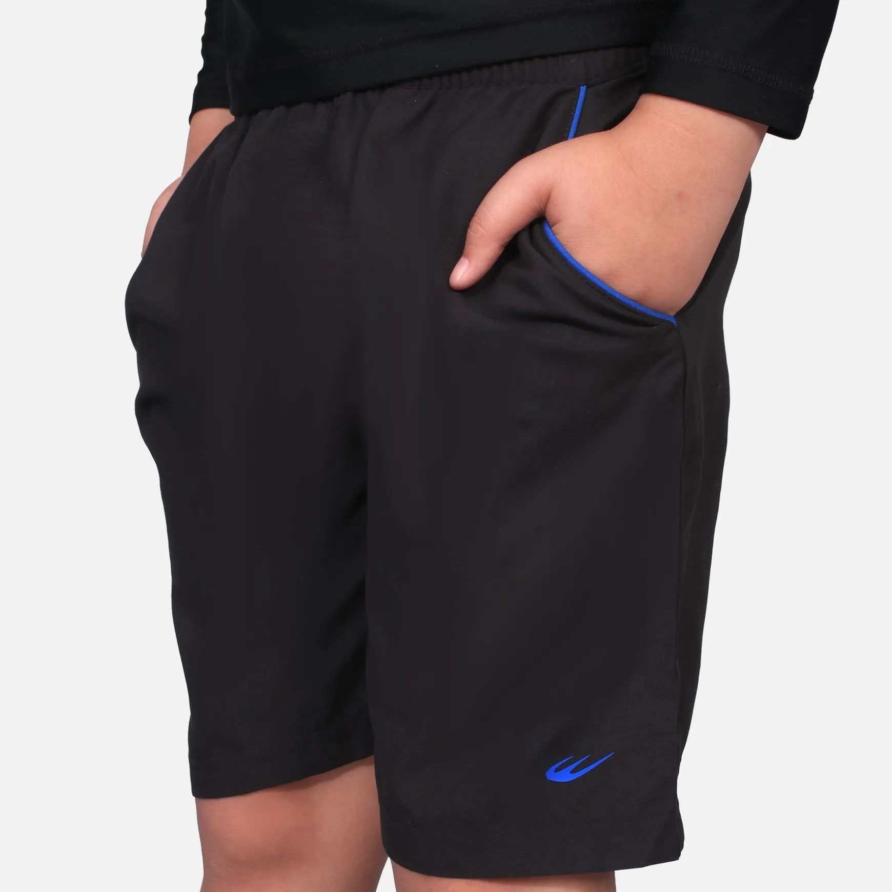 WB BOY BOARDSHORTS 01