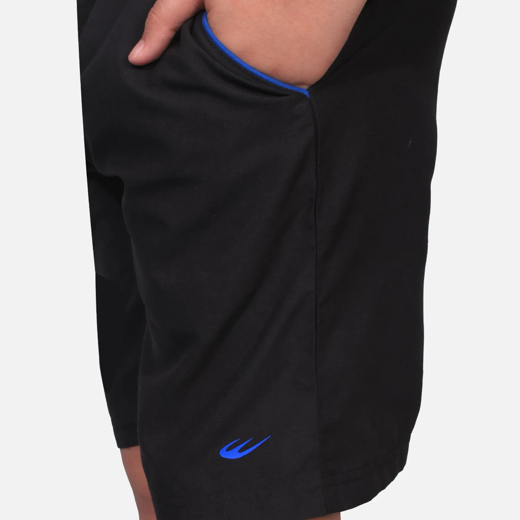 WB BOY BOARDSHORTS 01