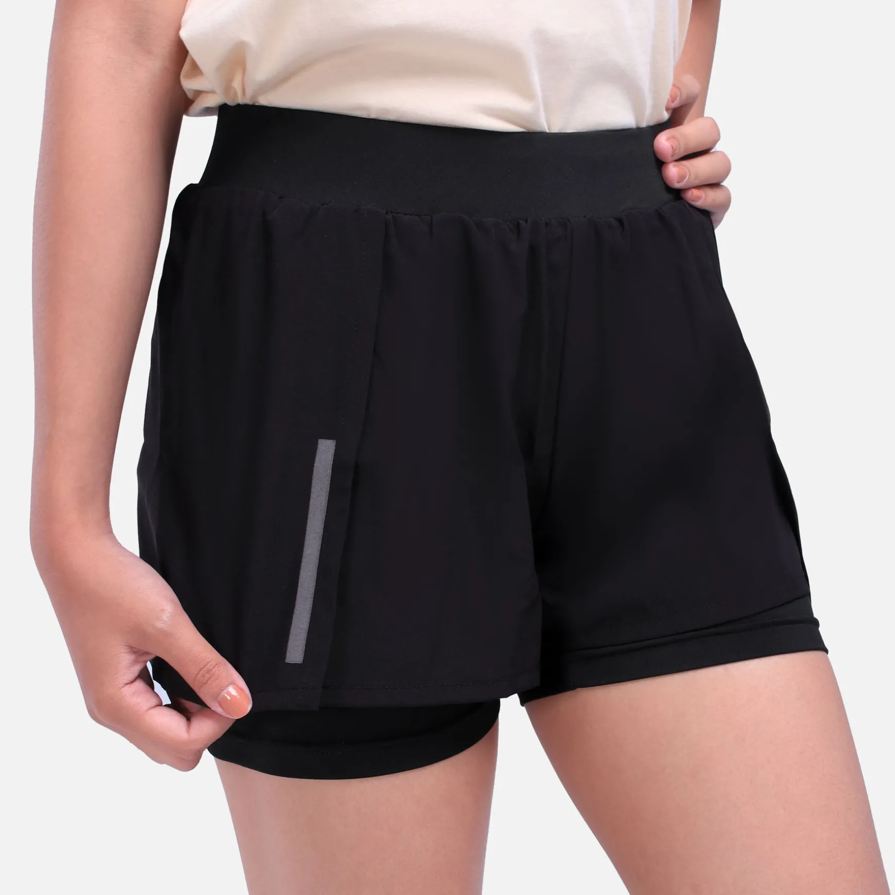 WBL ACTIVE SHORTS 01