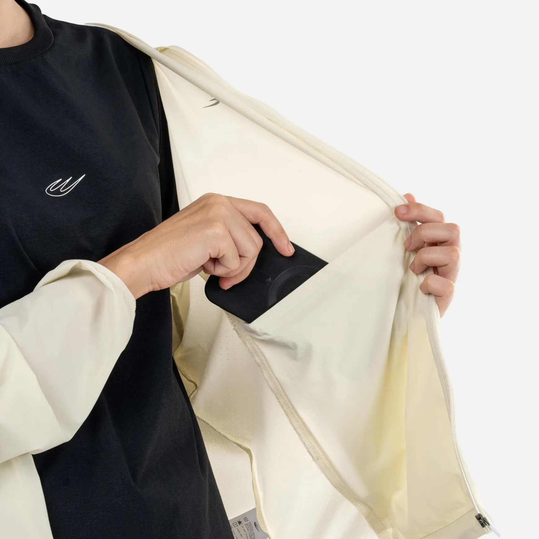 WBL PERF JACKET 01
