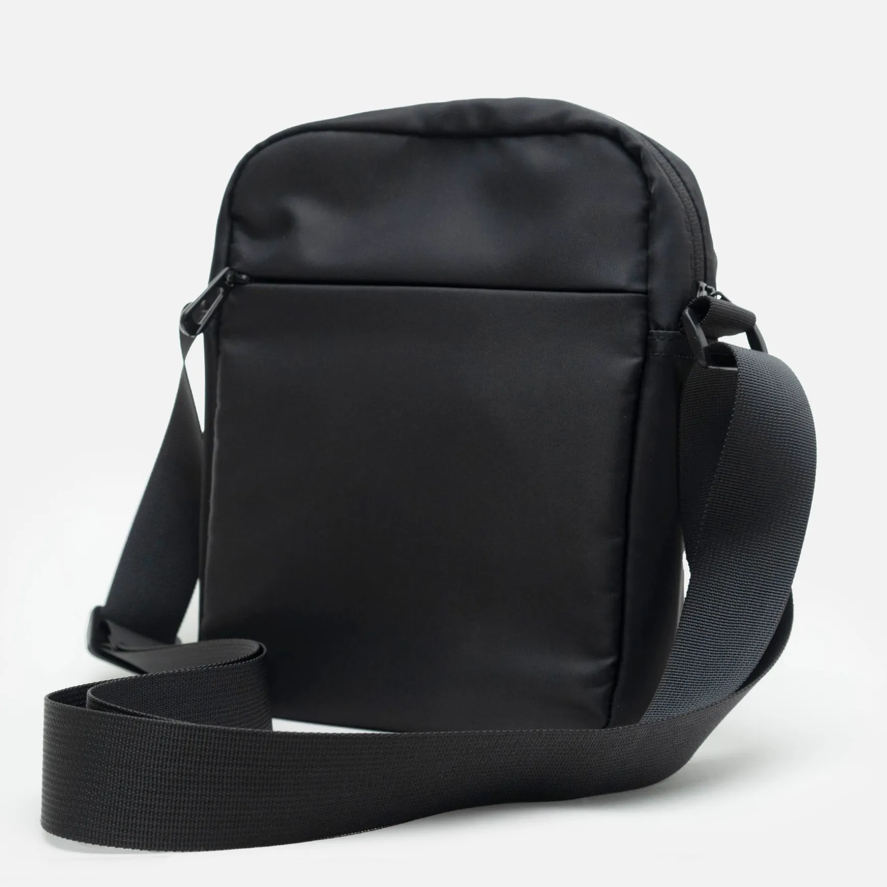WBM SLING BAG 02